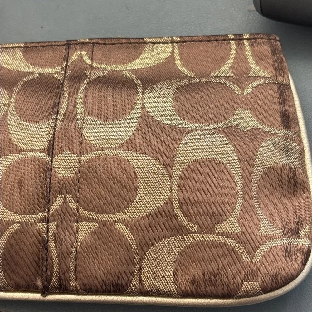 Coach | Tan and Brown Wristlet